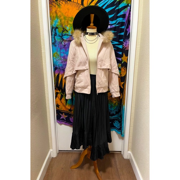 🌈 Amazing fox fur hooded coat - Picture 10 of 12